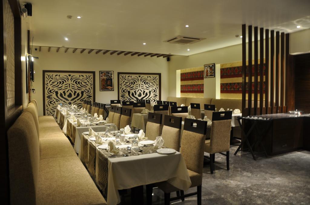 Green Hotel & Restaurant Pathānkot 외부 사진
